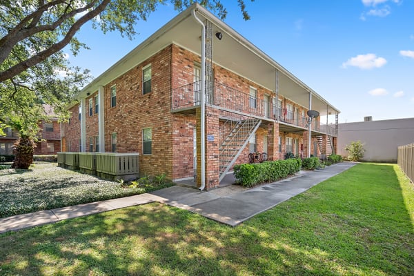 Edenborn Courts and Gardens property